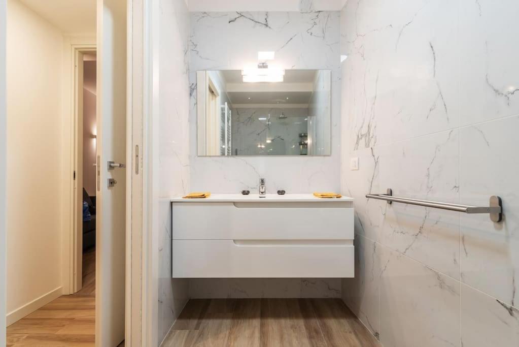 Mora Flexyrent A.c. - Colonne Apartamento *